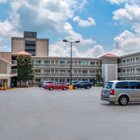 Econo Lodge Downtown Louisville Exterior foto